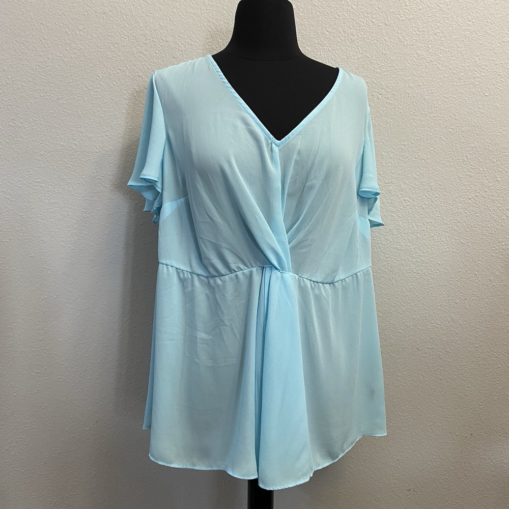 Torrid Women Size 0 Light Blue V-Neck Twist Front Flutter Sleeve Blouse